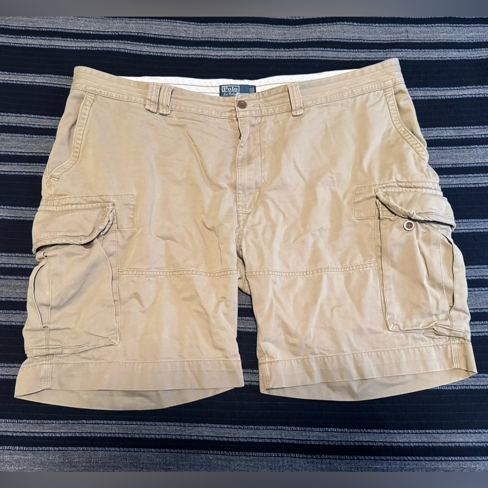 Polo Men's Khaki Cargo Shorts (Sz.48)